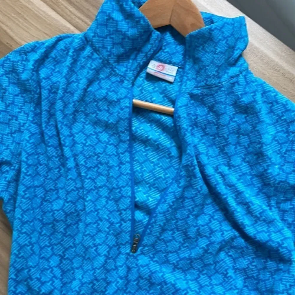 Columbia 1/2 zip fleece pullover sweatshirt.  Size Medium.